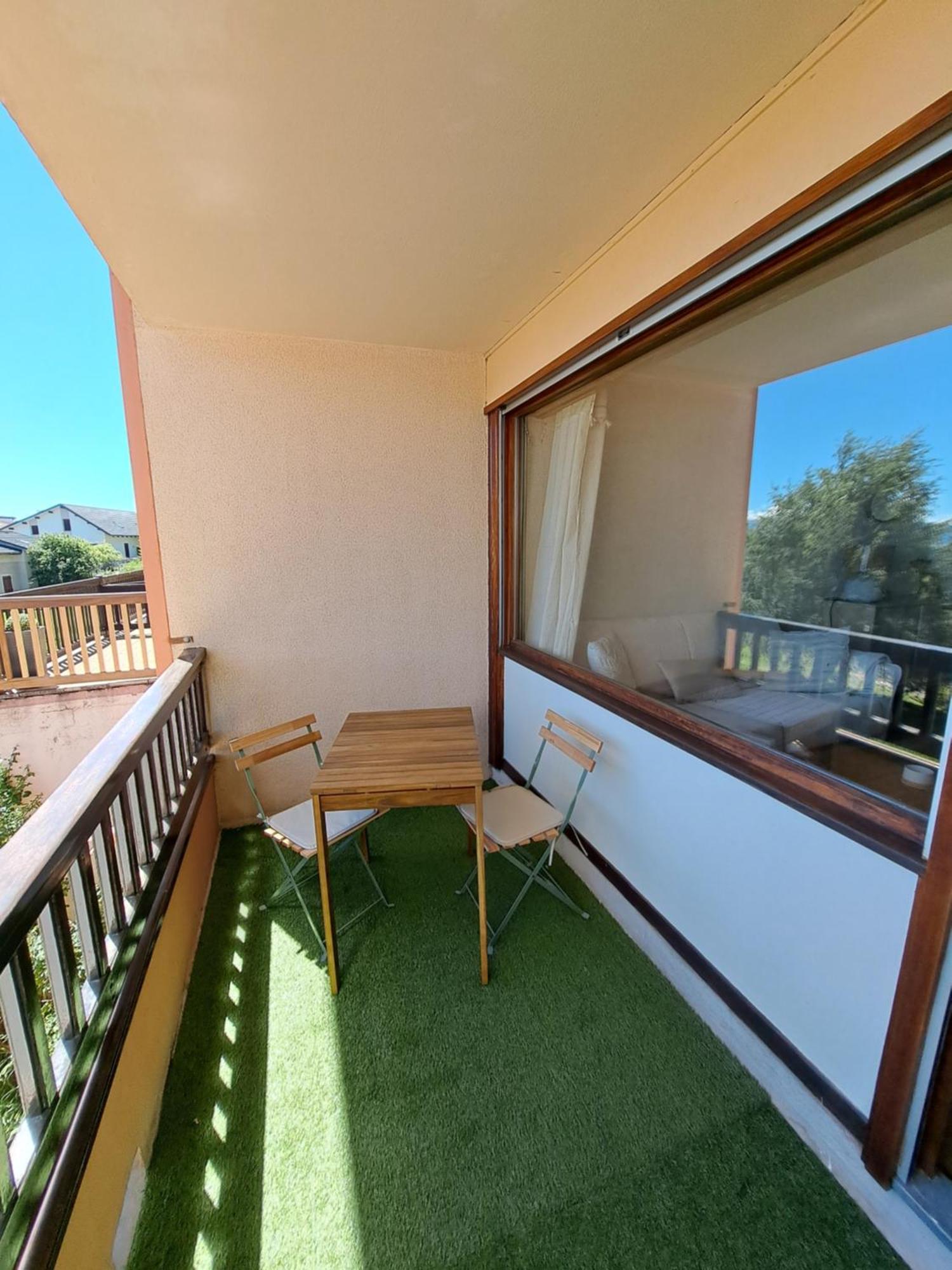 Studio Cabine 4 Couchages, Vue Face Aux Montagnes Font-Romeu-Odeillo-Via Exterior foto