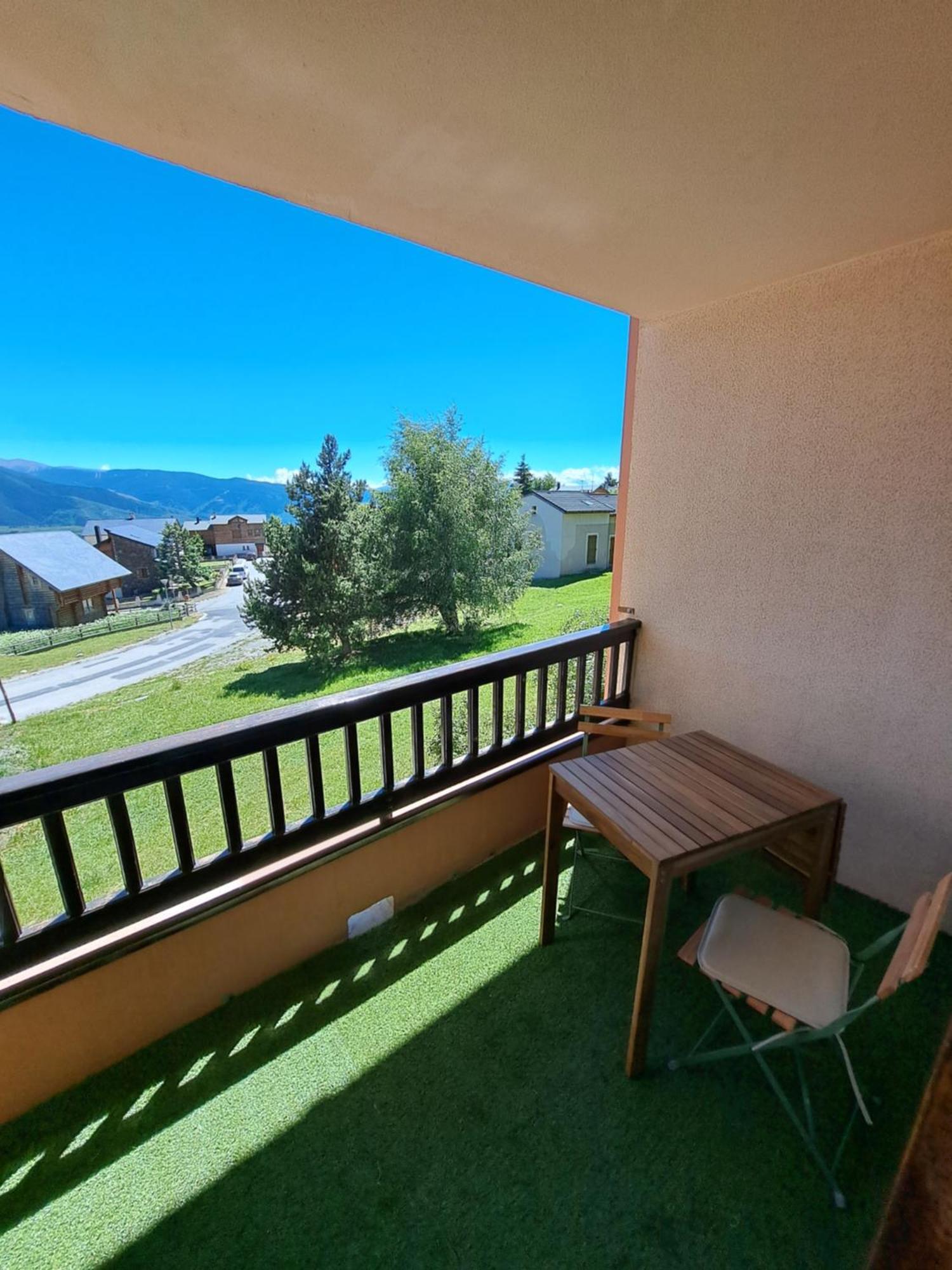 Studio Cabine 4 Couchages, Vue Face Aux Montagnes Font-Romeu-Odeillo-Via Exterior foto