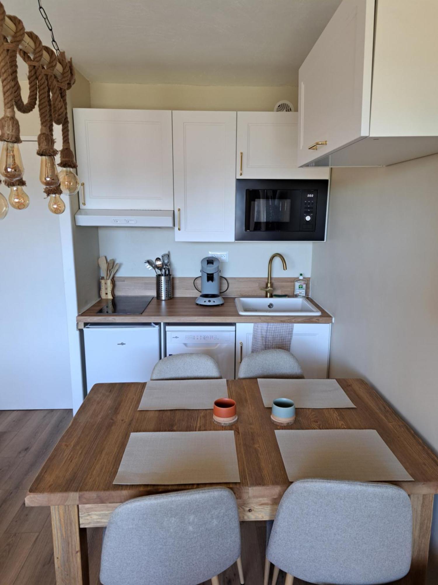 Studio Cabine 4 Couchages, Vue Face Aux Montagnes Font-Romeu-Odeillo-Via Exterior foto